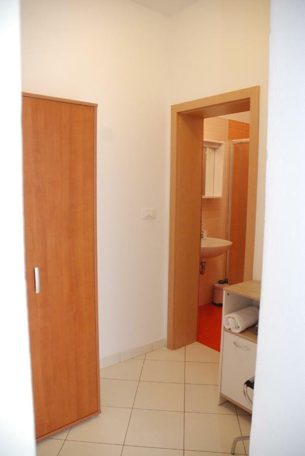 Apartmani Radin Rosini Экстерьер фото