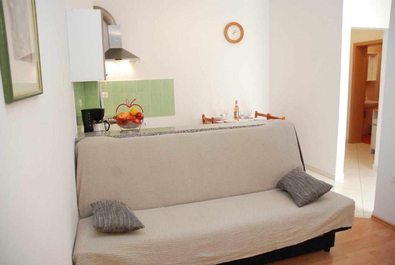 Apartmani Radin Rosini Экстерьер фото