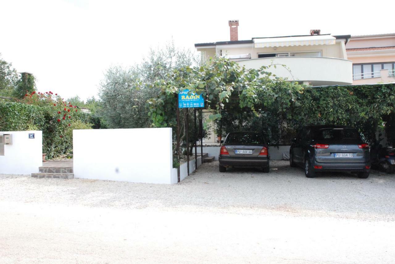 Apartmani Radin Rosini Экстерьер фото